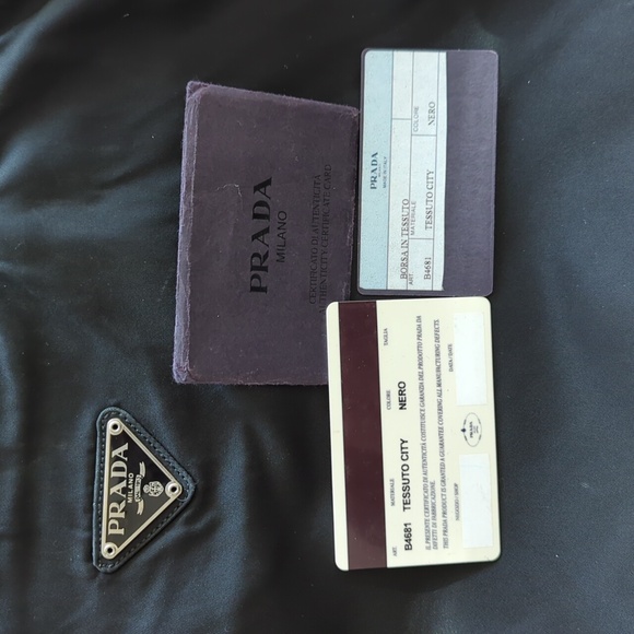 Black Prada nylon shoulder bag tote - Picture 10 of 16